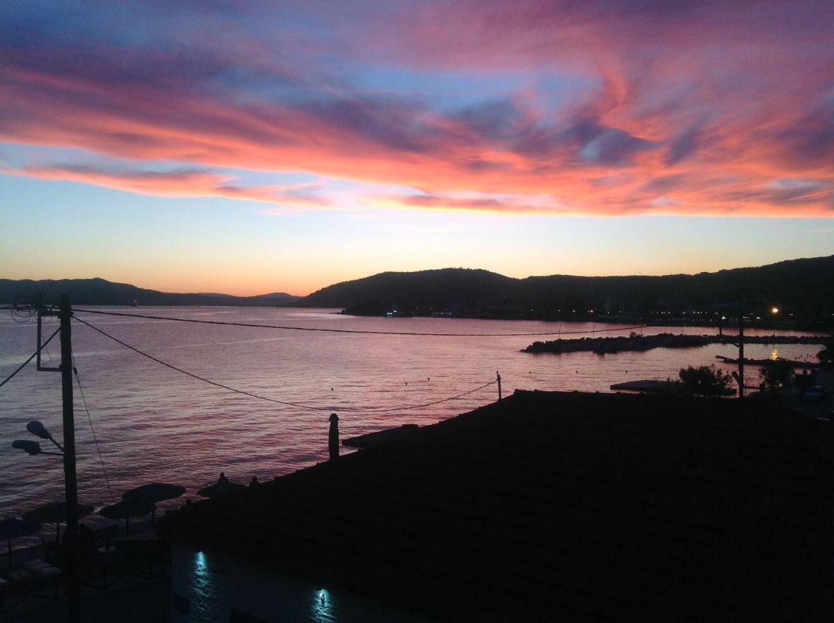 Filippos-Spectacular Area,,,,Panoramic,-Sea- View- Apartments-42M, Just Call On The Photo Number, For Price,Vacancy Etc,,-Next To Vallis Hotel,, 15Meters From Seaside!!! Agria Exteriér fotografie